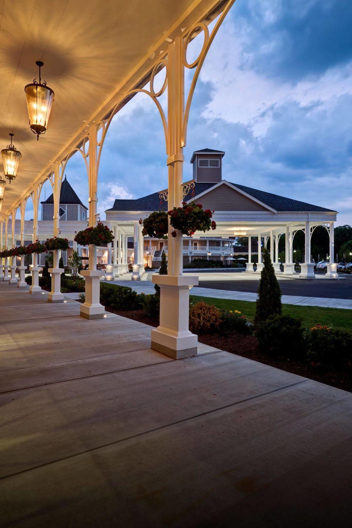 Saratoga Casino Hotel Saratoga Springs Exterior photo